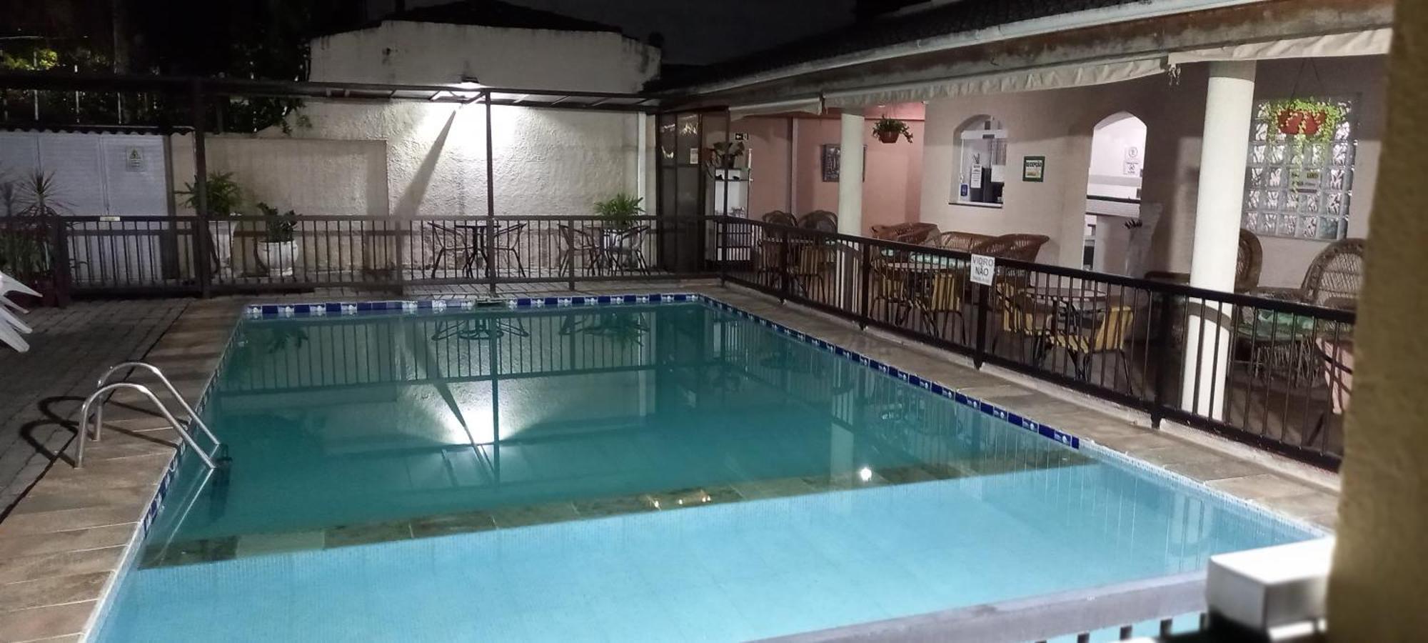 Pousada Parque Suites Estacionamento E Piscina Guarujá Exterior photo