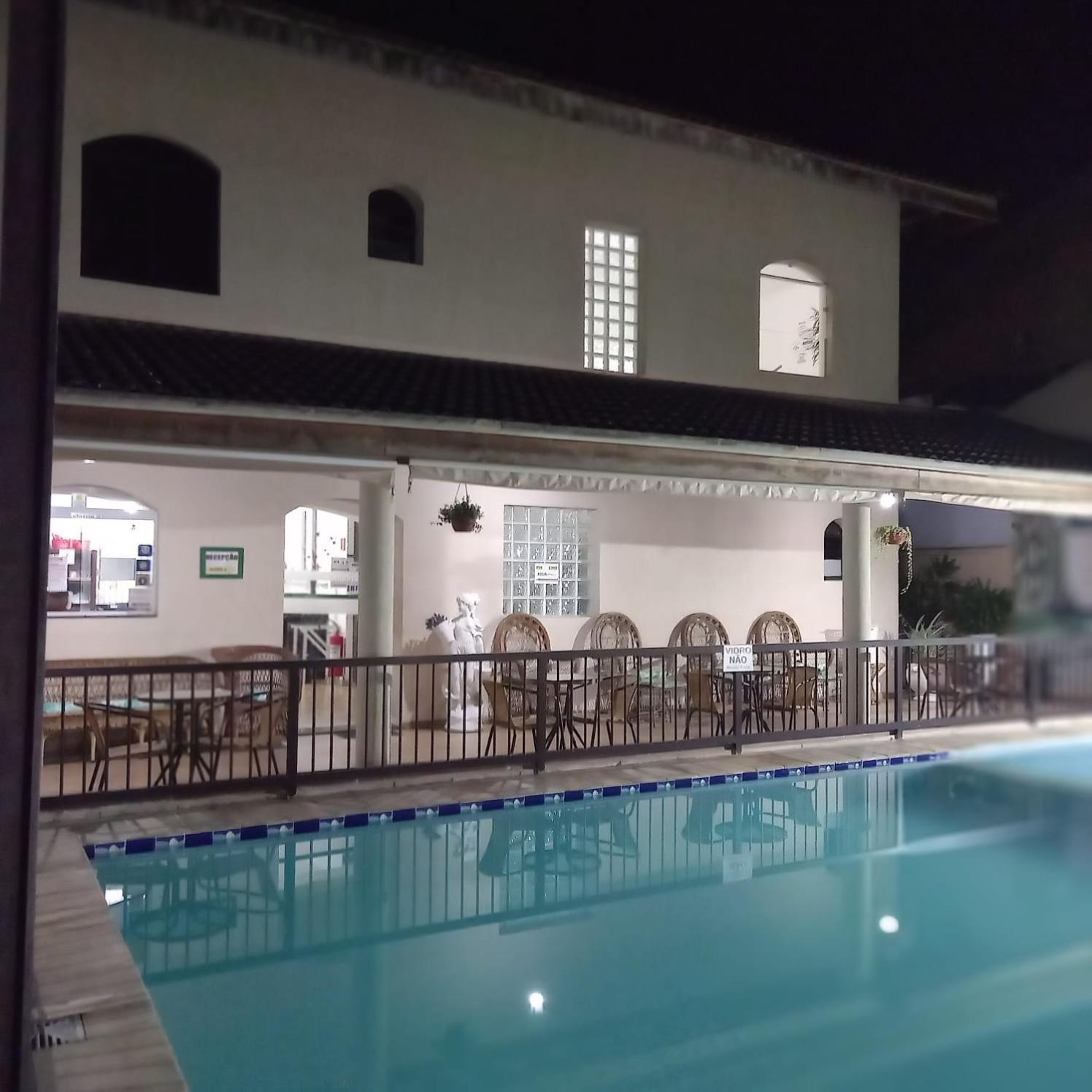 Pousada Parque Suites Estacionamento E Piscina Guarujá Exterior photo
