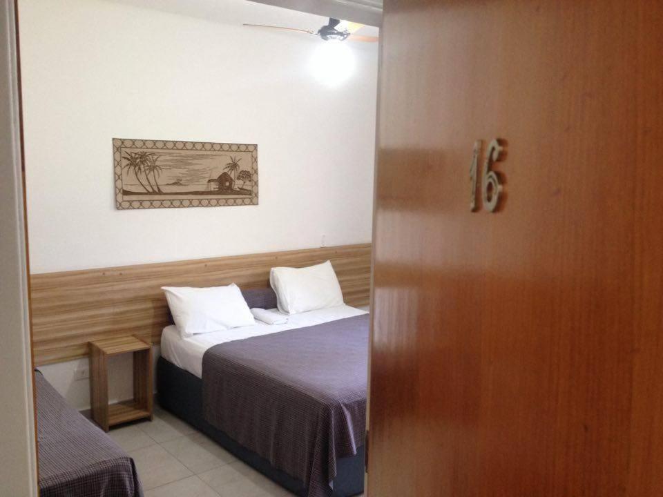 Pousada Parque Suites Estacionamento E Piscina Guarujá Room photo