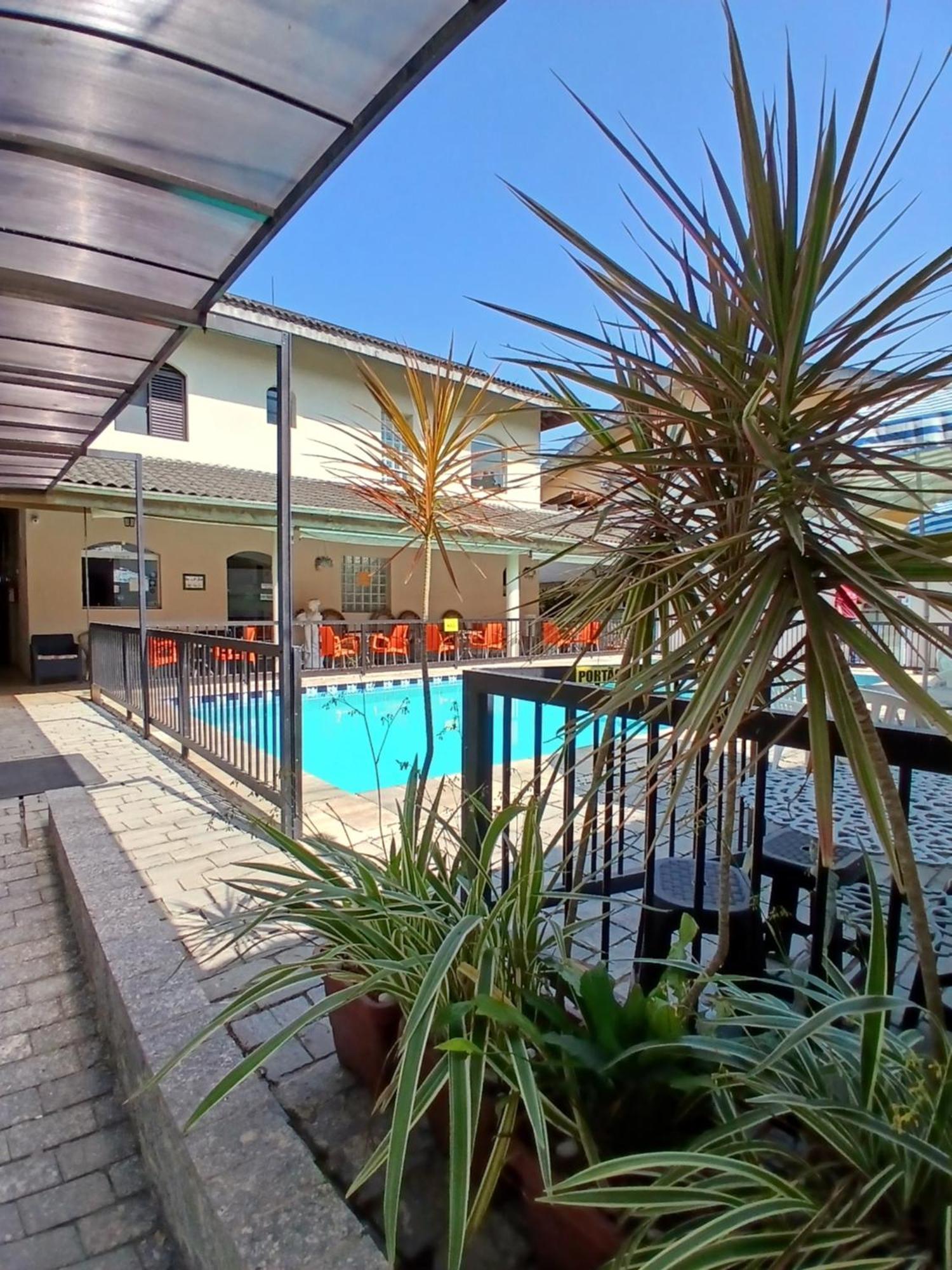 Pousada Parque Suites Estacionamento E Piscina Guarujá Exterior photo